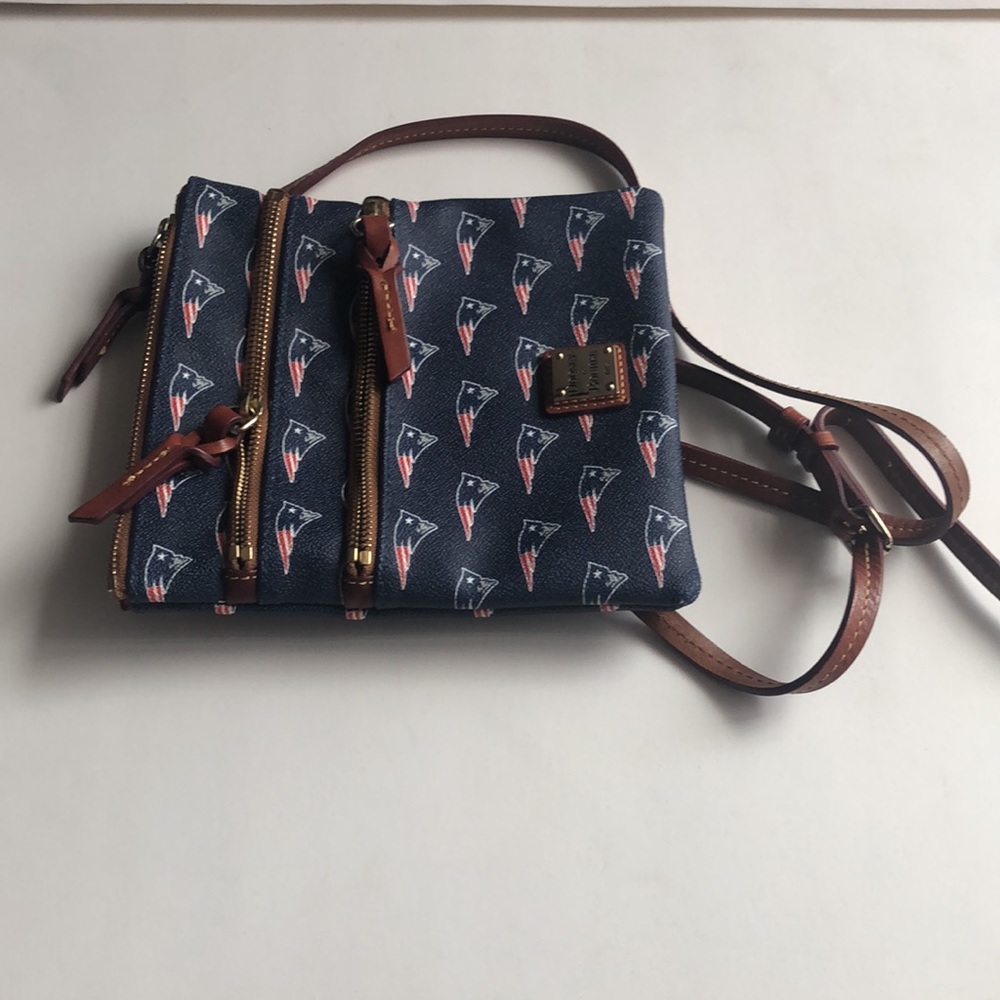 Dooney & Bourke New England Patriots Bag - Picture 4 of 8